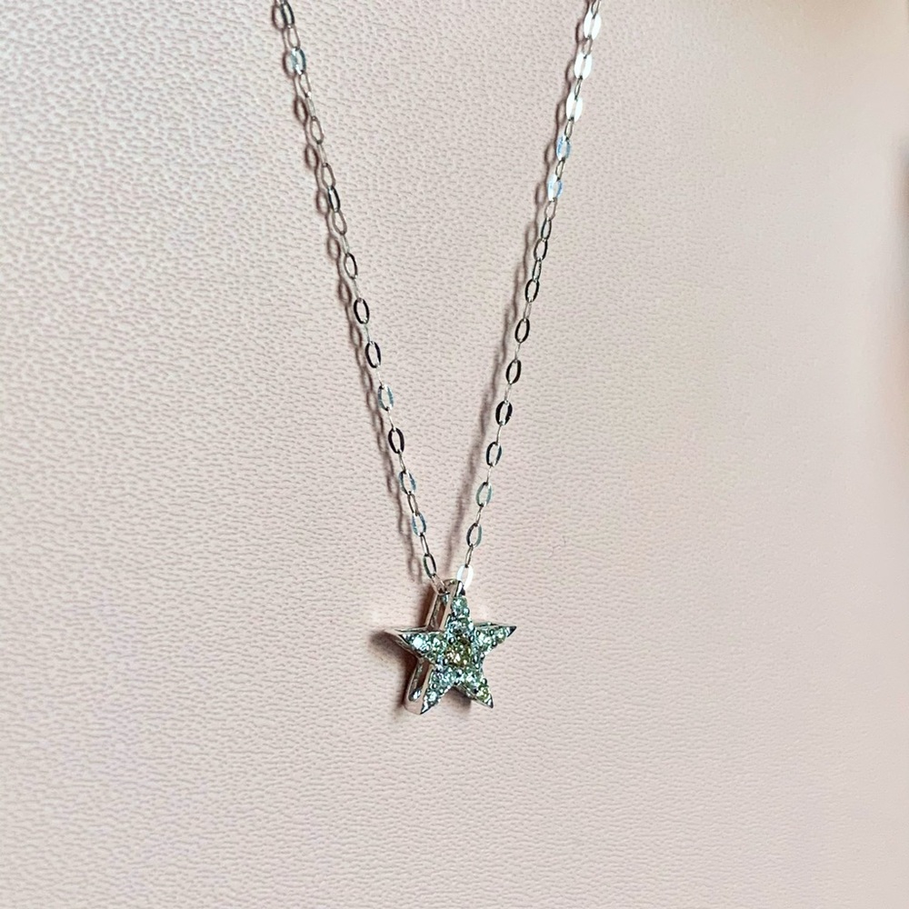 18K white gold necklace, with diamonds